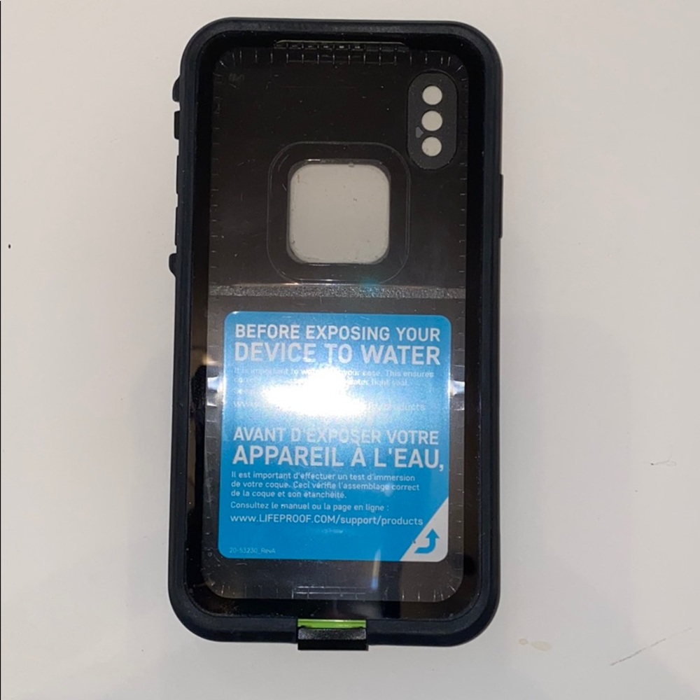 FRĒ Lifeproof iPhone X waterproof case.